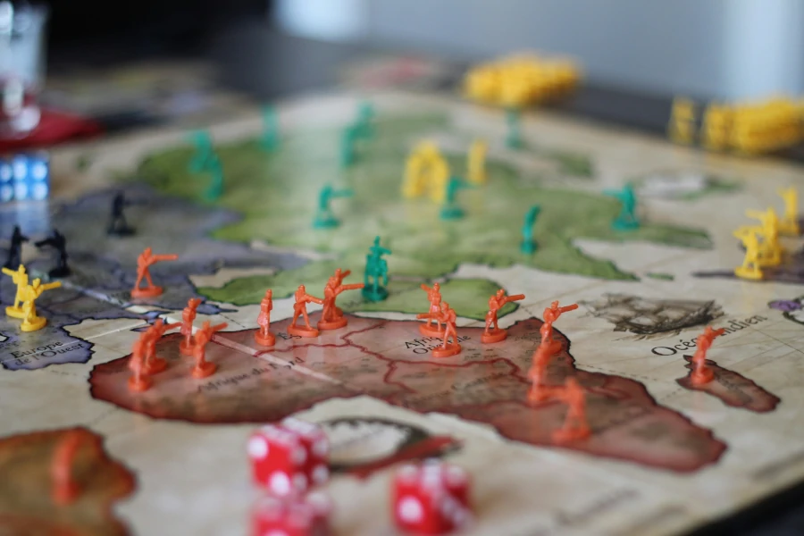 How to play the board game Risk